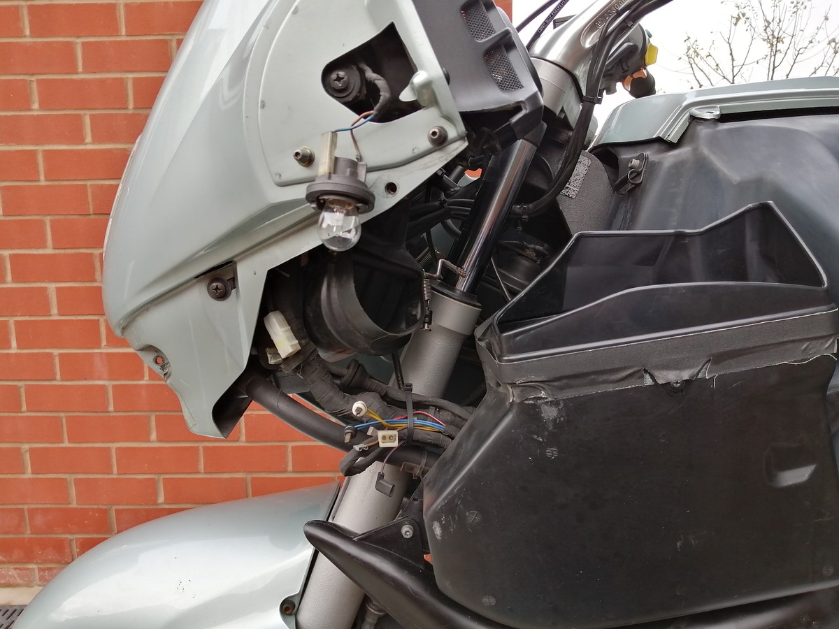 Retrofit BMW heated grips r1100rt Oilheads BMWSportTouring