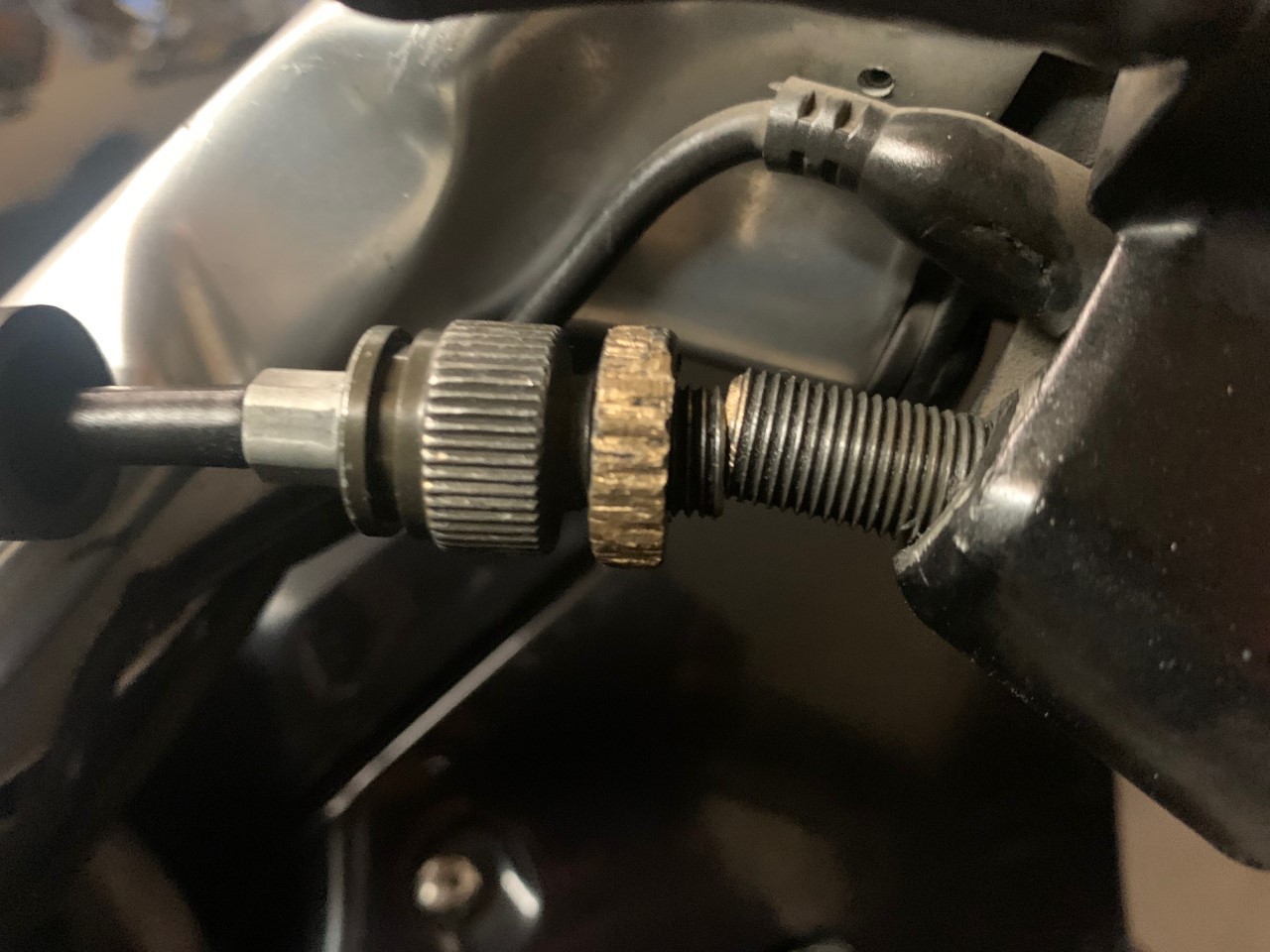 Clutch adjustment screw replacement Oilheads BMWSportTouring