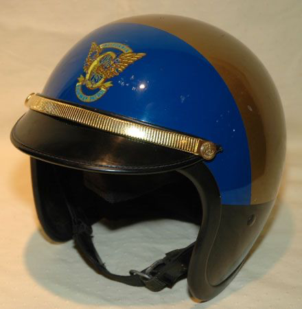 approved motorcycle helmet Helmet Kit ADV 7.5 Polymer with 2.5 Goggle  Leatt USA