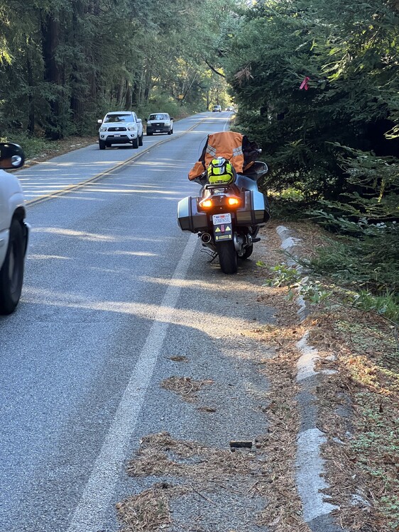 Throttle cable broke at the handgrip... Oilheads BMWSportTouring
