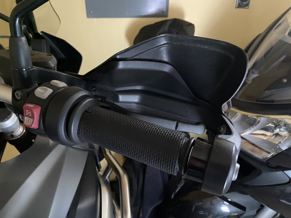 Hand Grip Wind Deflectors ? Wetheads BMWSportTouring