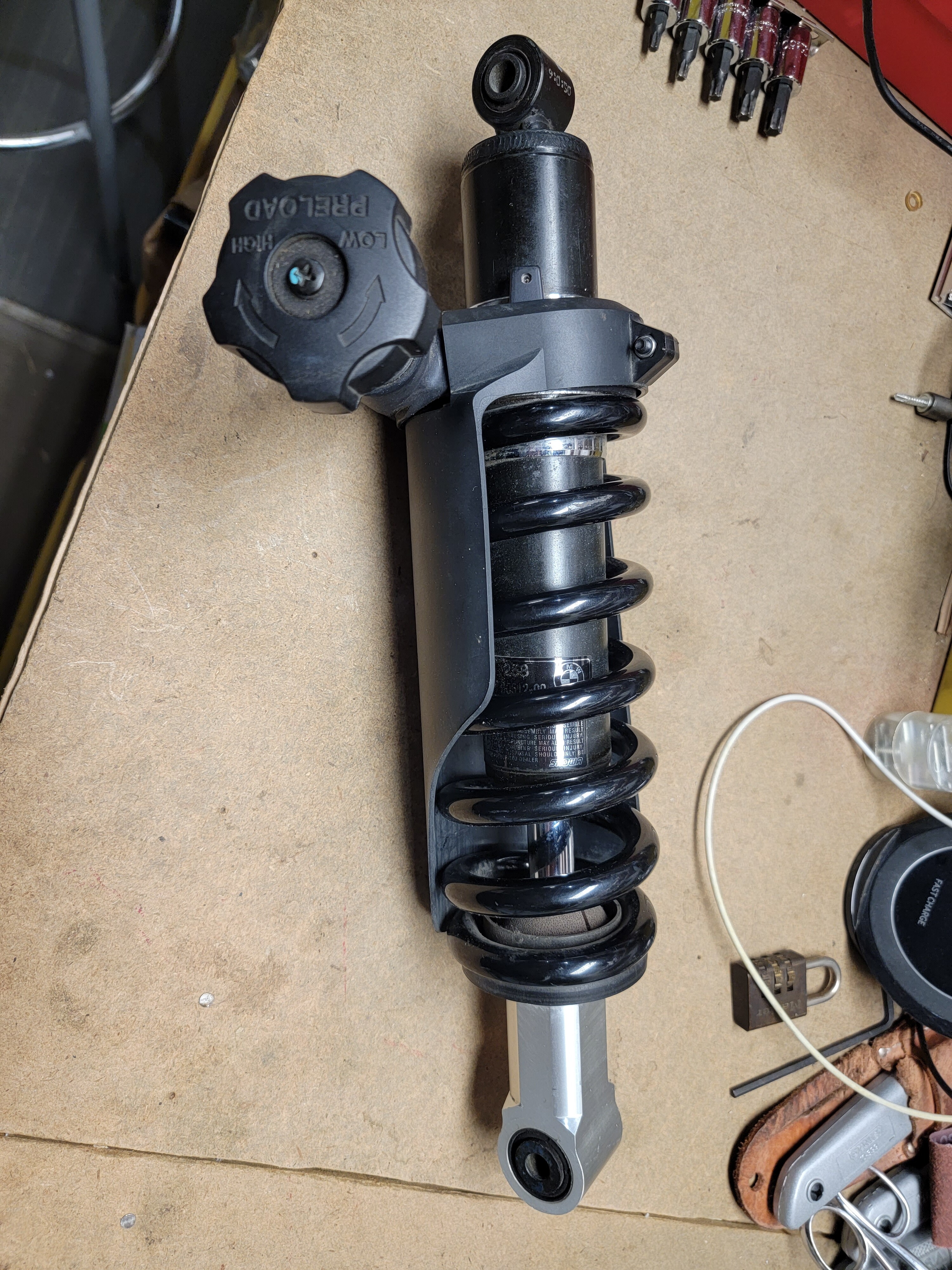 FS- 2004-2013 R1200GS rear shock very low miles - Parts and Accessories ...