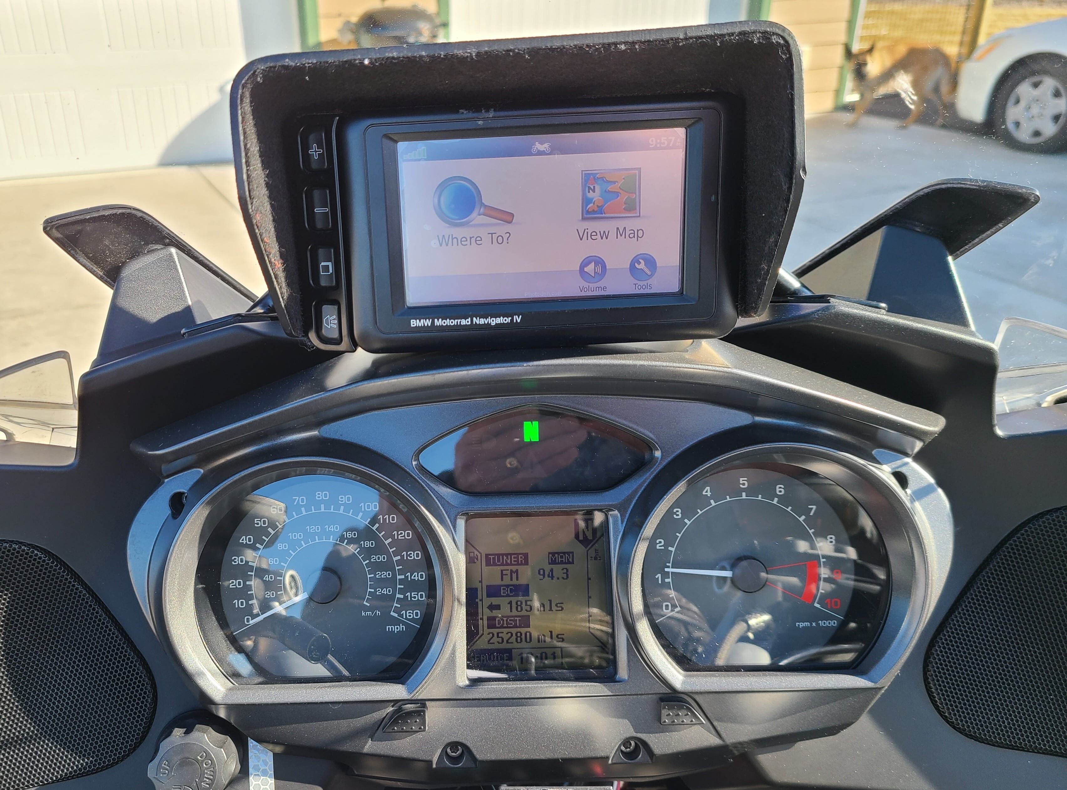 SOLD - 2012 R1200RT Midnight Blue W/25300 Miles - Bikes