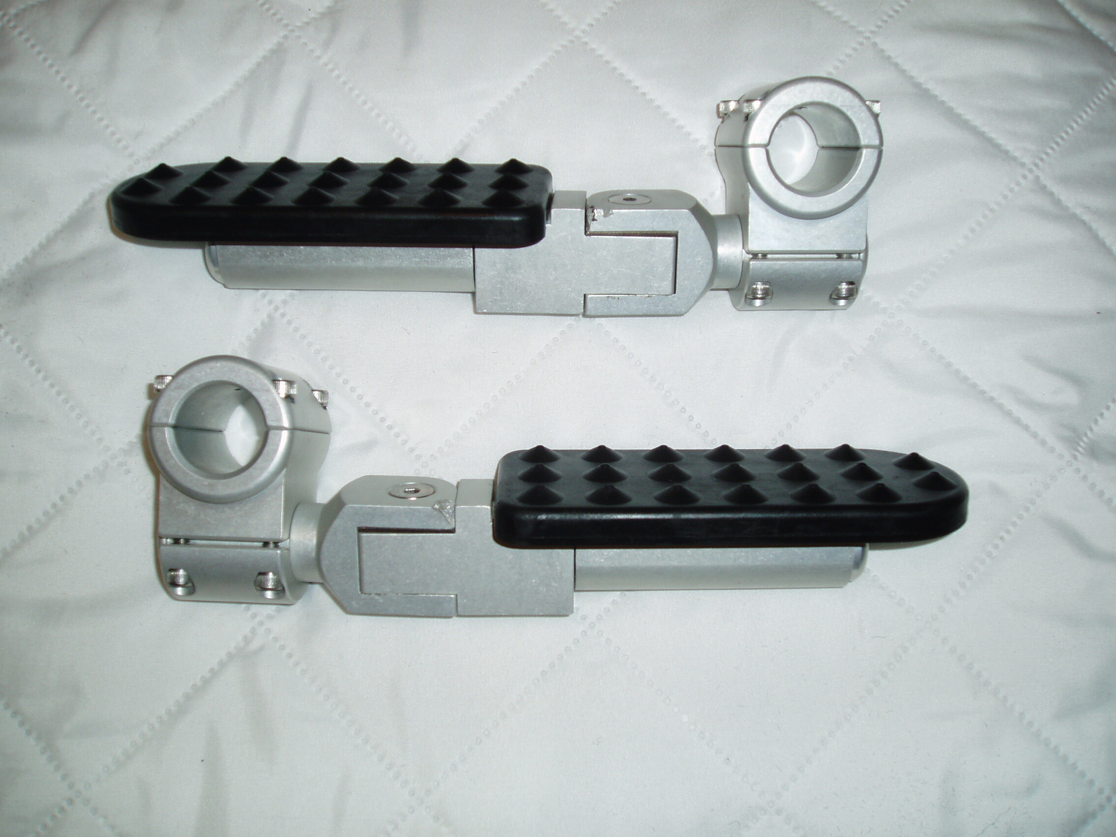 SOLD FS Ilium Versatile Highway Pegs Parts and Accessories