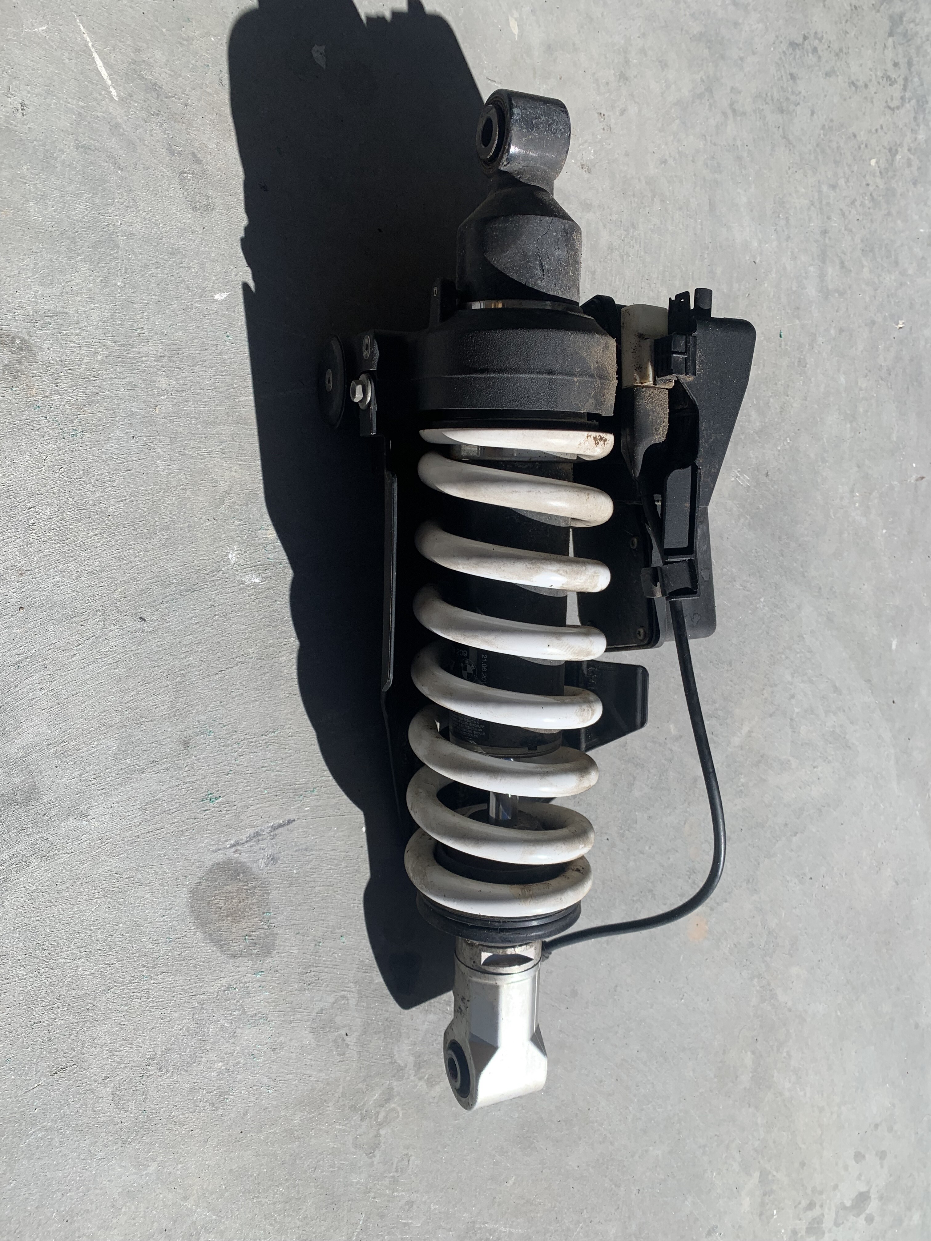 Bmw R1200r Rear Shock FS ESA rear shock 2011 R1200 GS - Parts and Accessories - BMWSportTouring