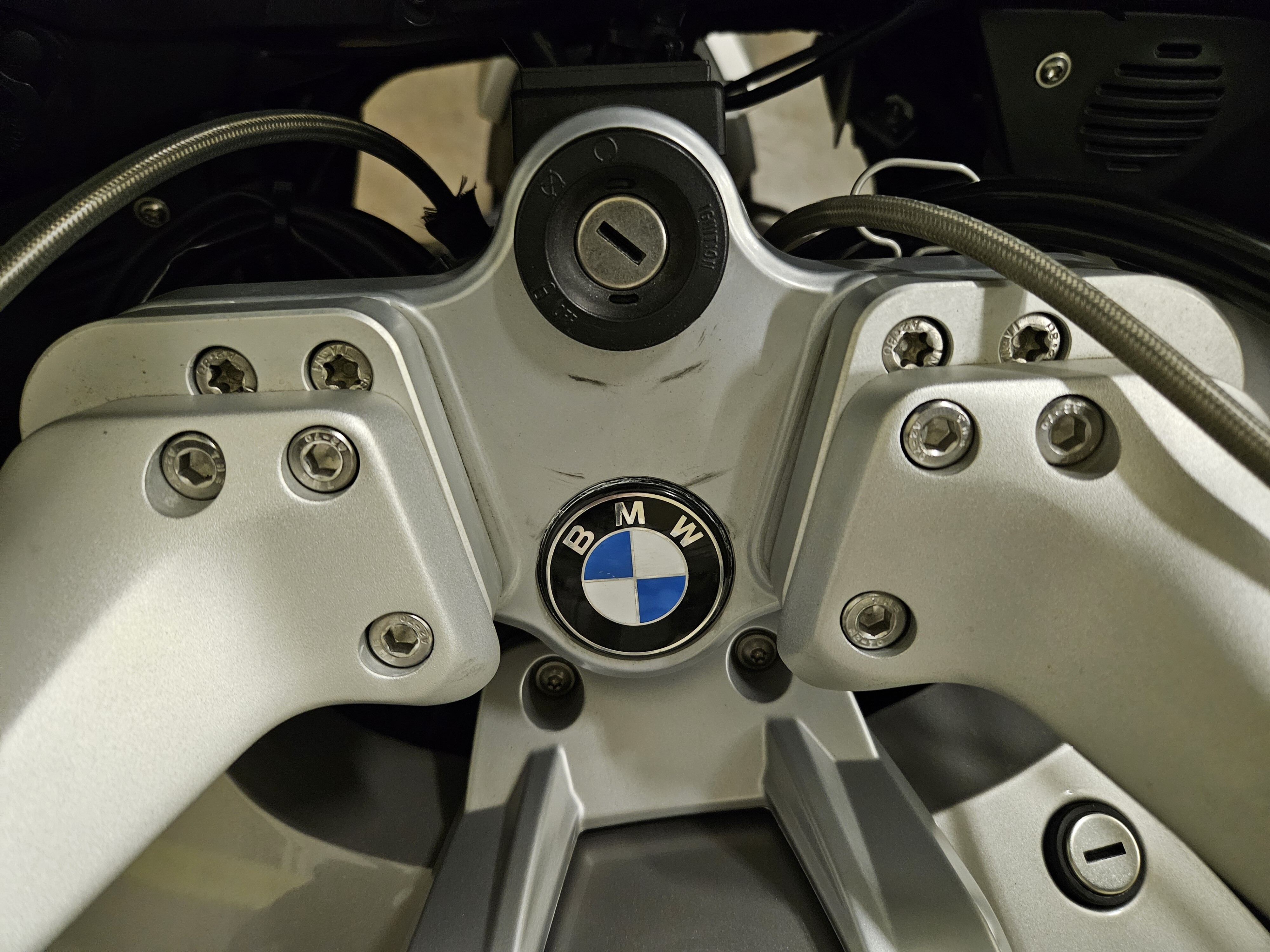 Rotating Stops HANDLE BAR ROTATE STOPS - Camheads - BMWSportTouring