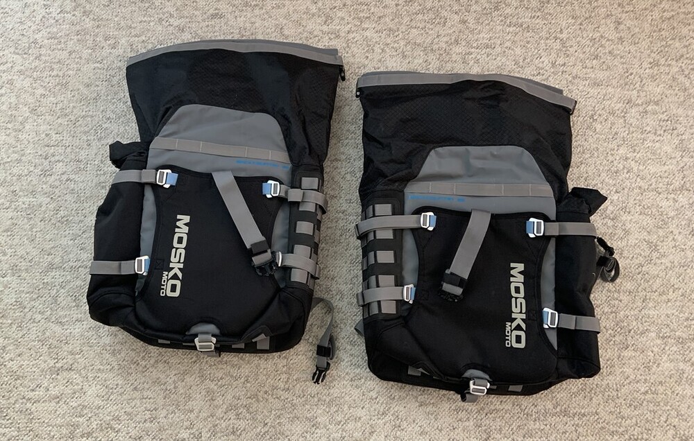 SOLD - Mosko Moto BackCountry 35L Set - Parts and Accessories