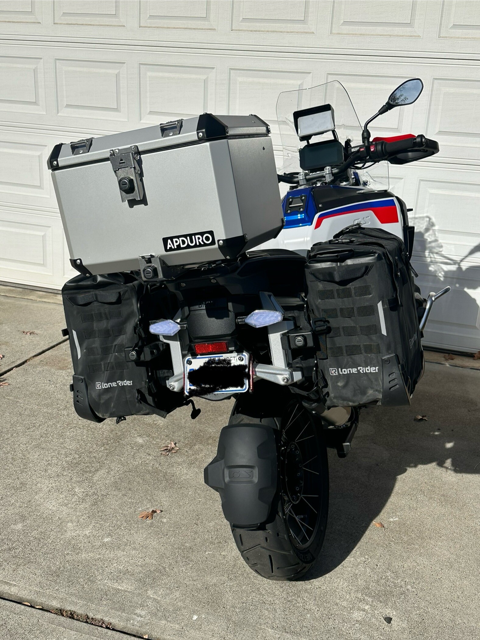 Apduro Lone Rider Adapter Plates & Top Case for 1300GSA - Product ...